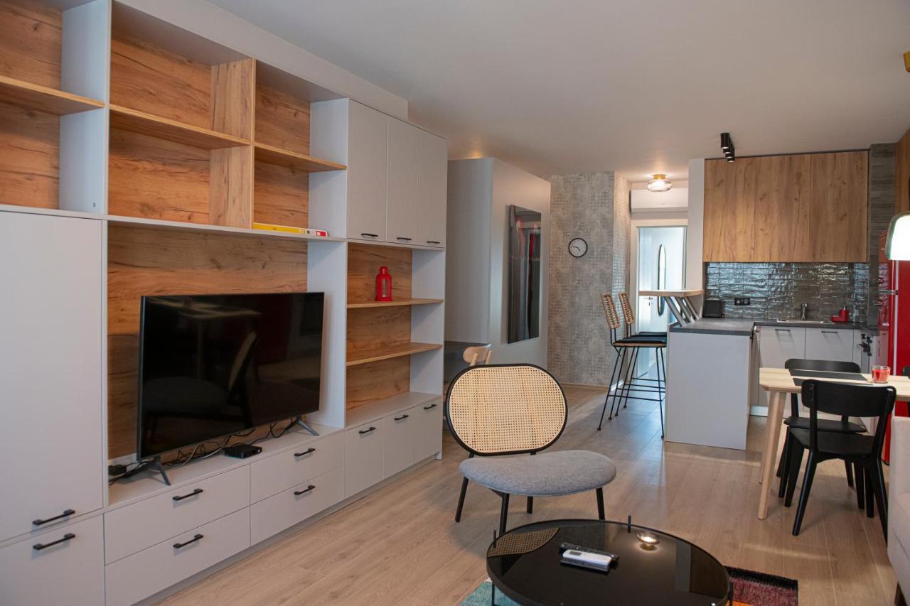Apartemen Miami A Lovely Center 2 Bedrooms With Private Parking Sofia