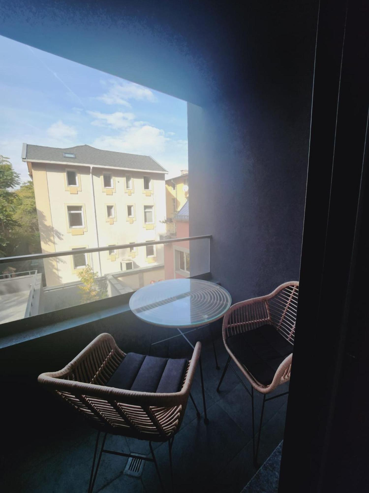 Apartemen Miami A Lovely Center 2 Bedrooms With Private Parking *