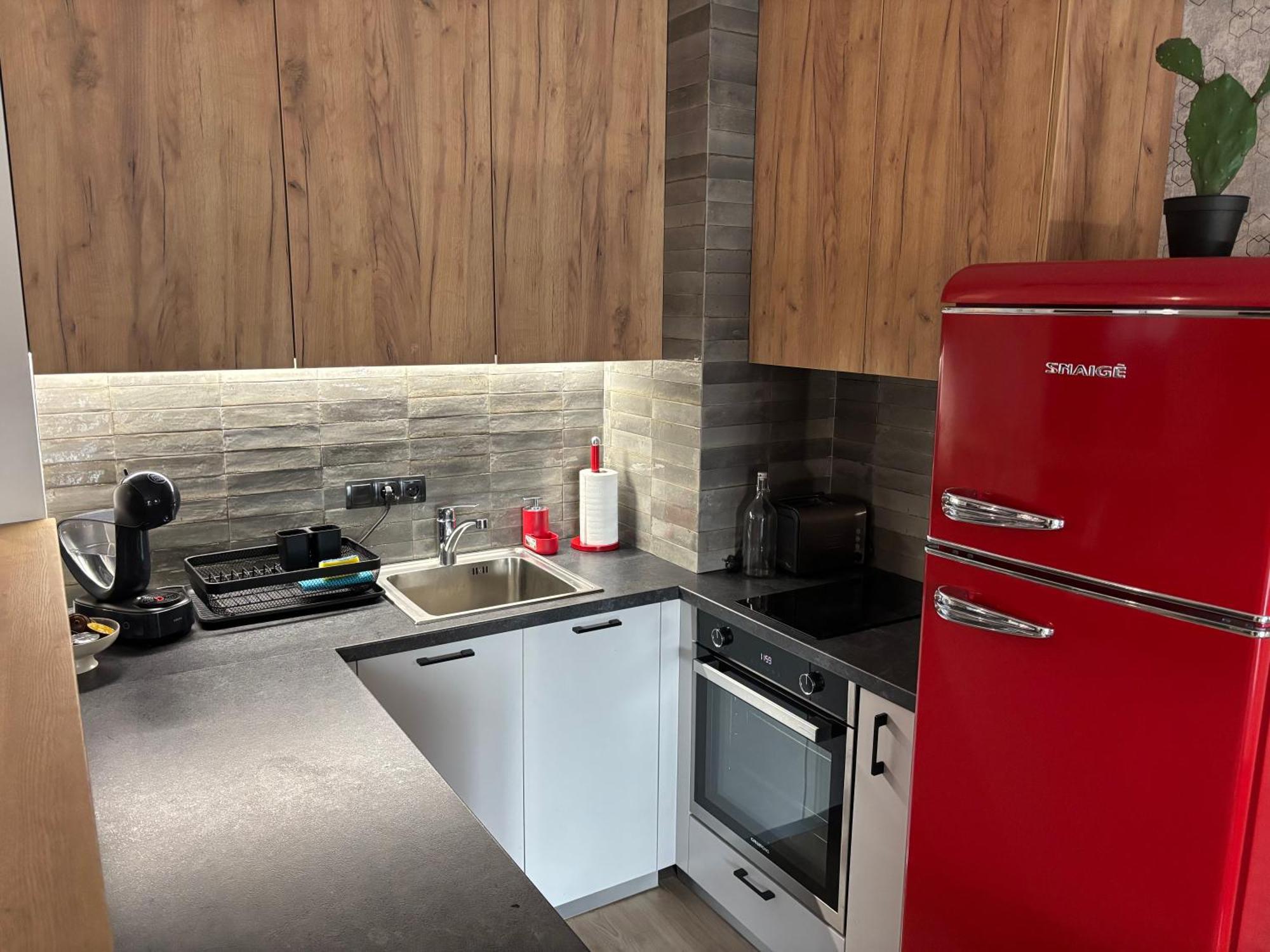 Apartemen Miami A Lovely Center 2 Bedrooms With Private Parking Sofia